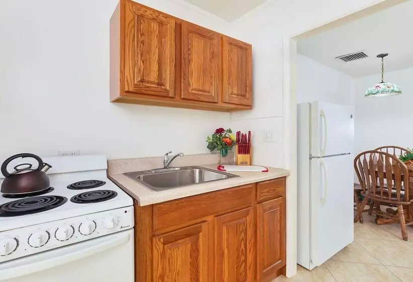 Retkeilymaja Rock Reef Resort