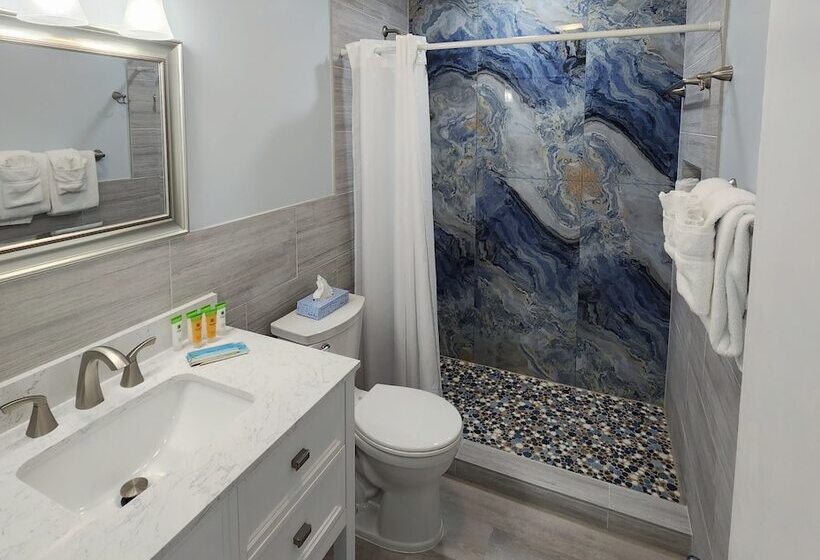 Hostel Rock Reef Resort