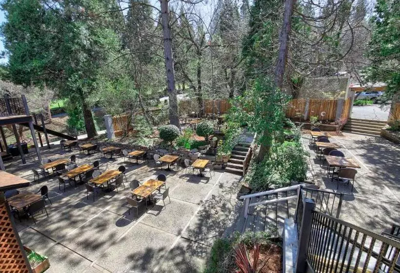 Retkeilymaja The Groveland