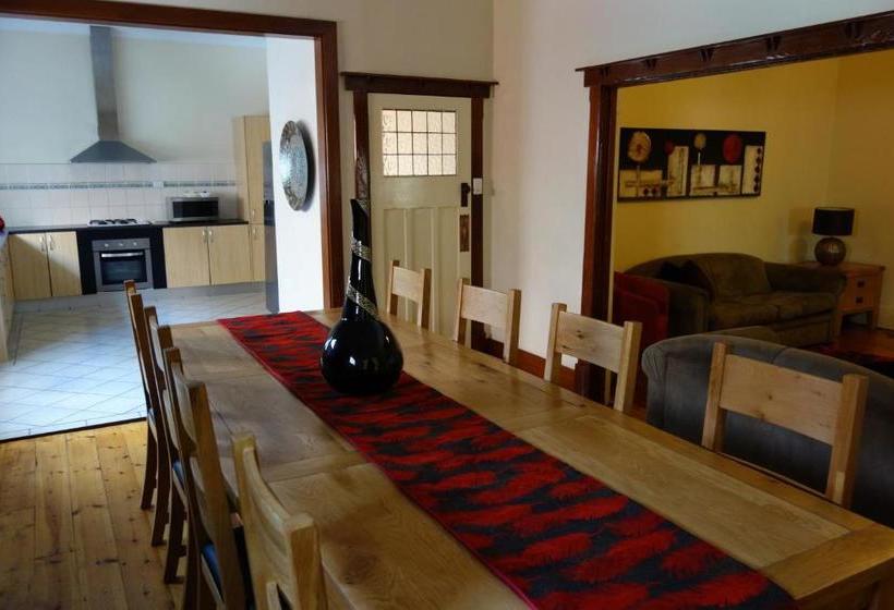 Glenelg Gateway Apartments