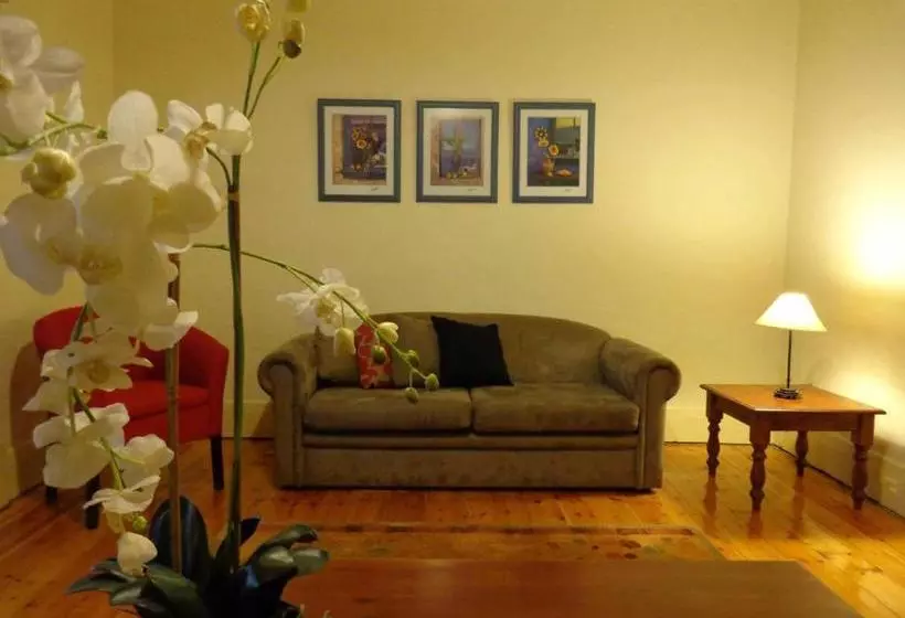 Glenelg Gateway Apartments
