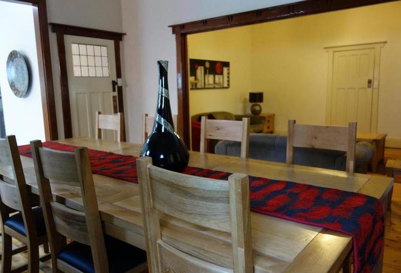 Glenelg Gateway Apartments