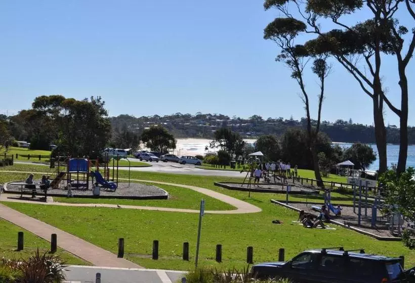 Mollymook Surfbeach Motel & Apartments