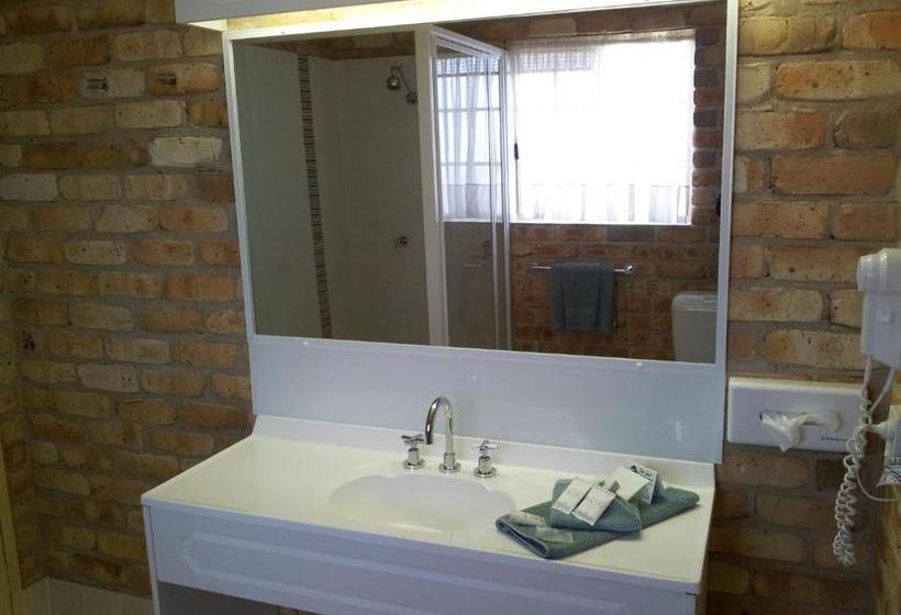 Mollymook Surfbeach Motel & Apartments