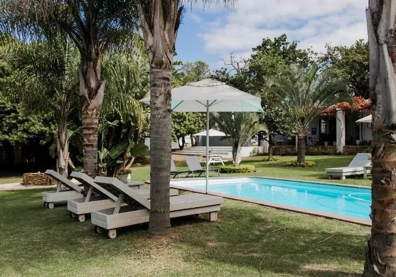 Majatalo Elianthe Guesthouse