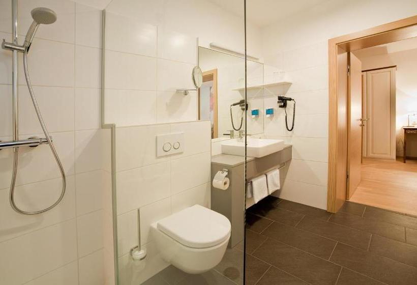 ペンション Gasthof Restaurant Zum Brauhaus