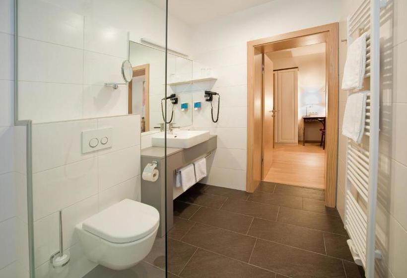 ペンション Gasthof Restaurant Zum Brauhaus