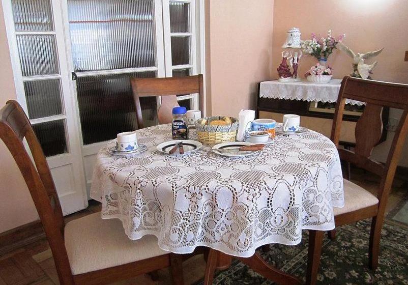 Pension Hostal Andalue Temuco