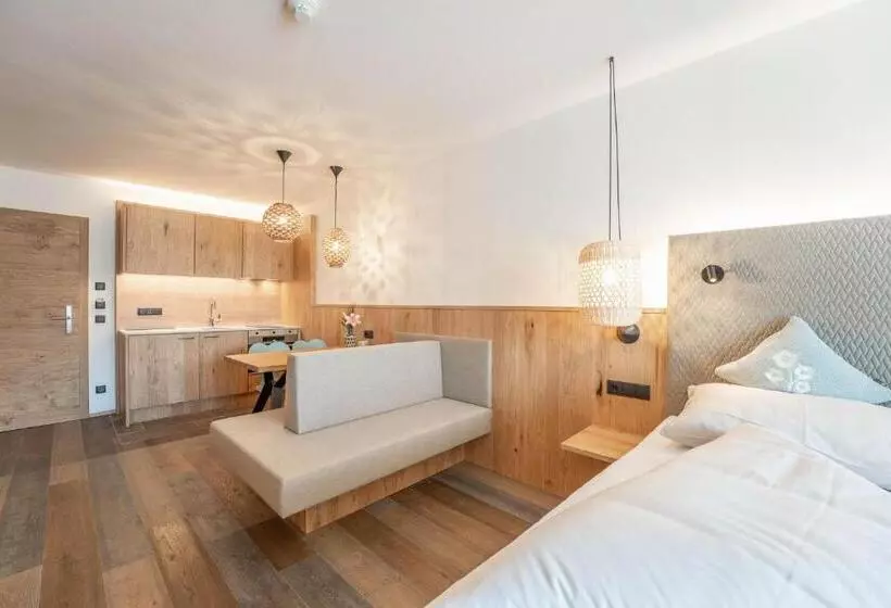 ペンション Löckerwirt