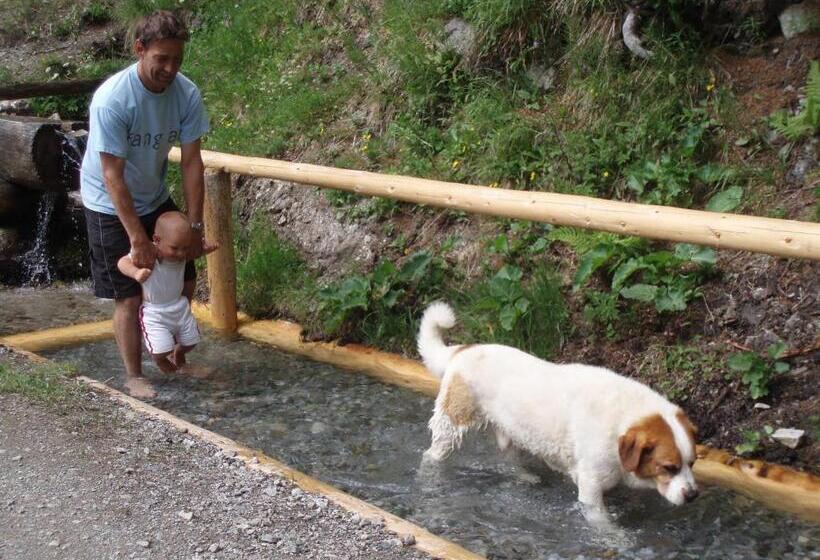 ペンション Panoramagasthof Kristberg