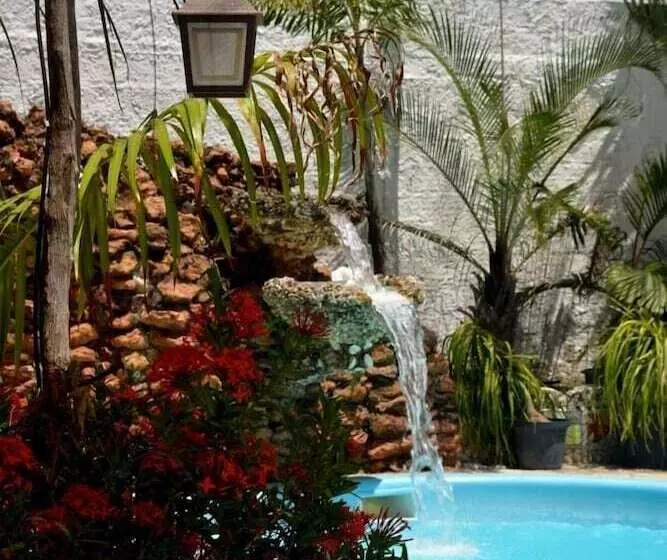 Majatalo Pousada Porto Do Sol