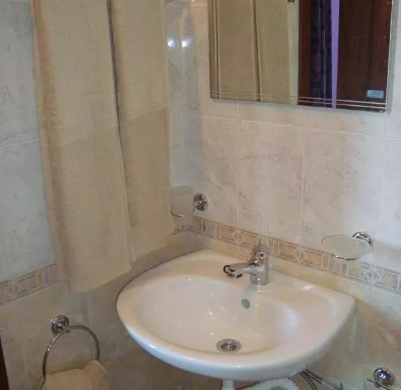 Majatalo Villa Mari Guest Rooms