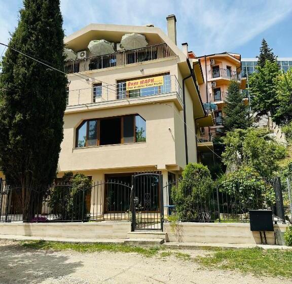 پانسیون Villa Mari Guest Rooms