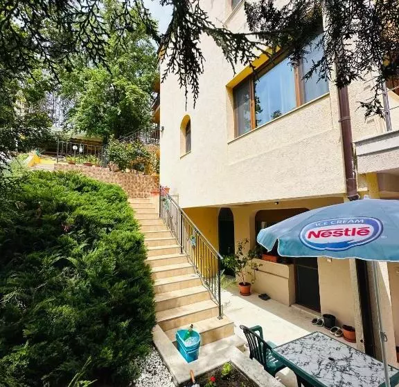 Majatalo Villa Mari Guest Rooms