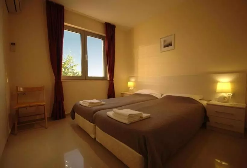 Seagarden Villa Resort