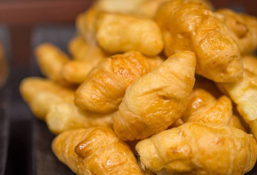 فندق Andaman Breeze Resort   Sha Plus