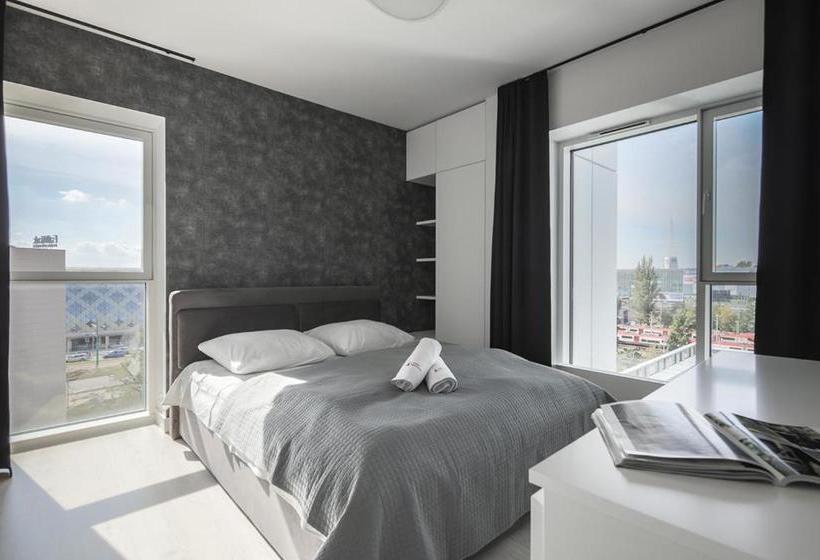 בית מלון כפרי Poznan Apartments Towarowa