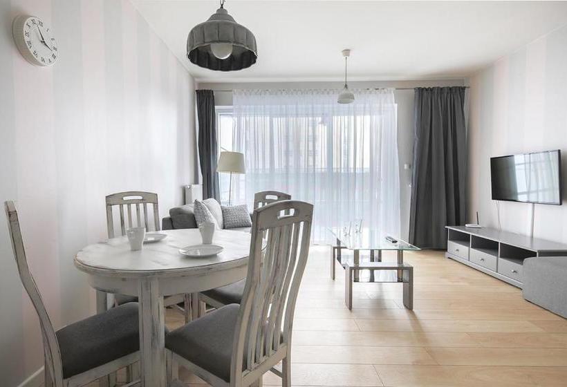 בית מלון כפרי Poznan Apartments Towarowa
