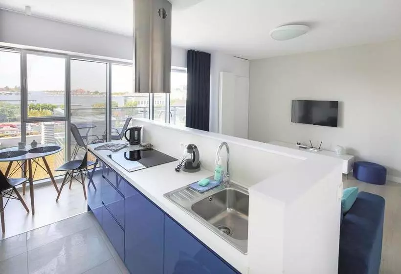 ホテル Poznan Apartments Towarowa