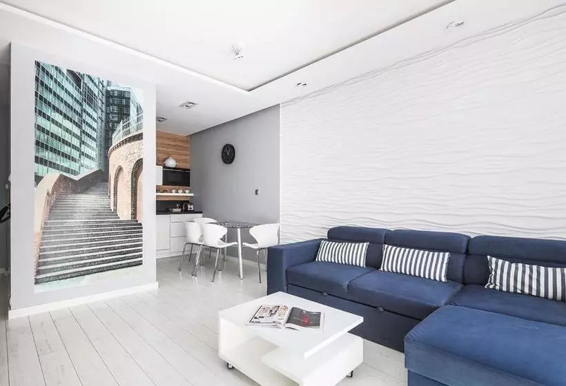 ホテル Poznan Apartments Towarowa
