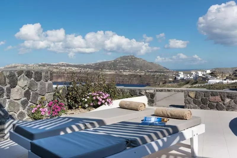 Hotelli Elements Of Caldera Suites