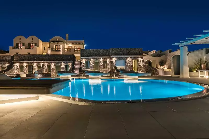 Hotelli Elements Of Caldera Suites