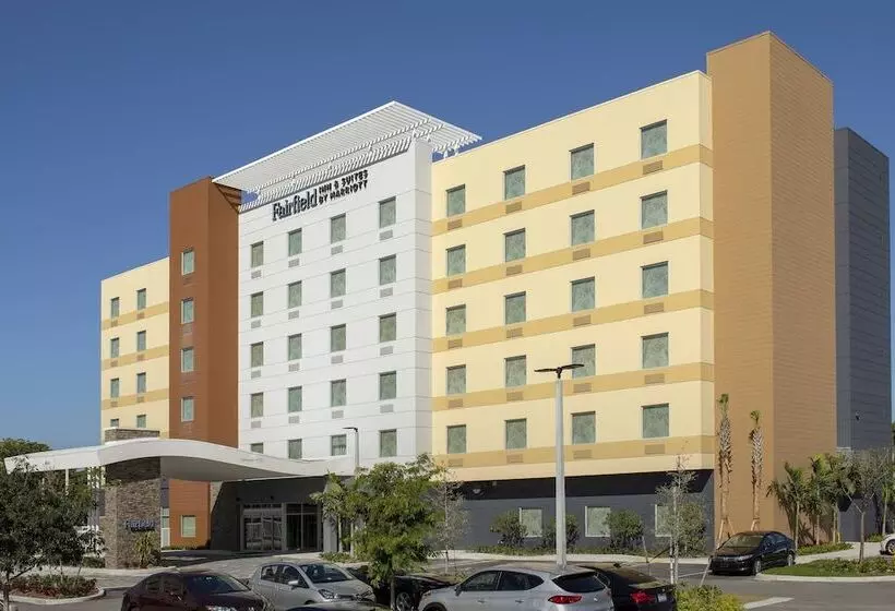 Hotelli Fairfield Inn & Suites By Marriott Miami Airport West/doral