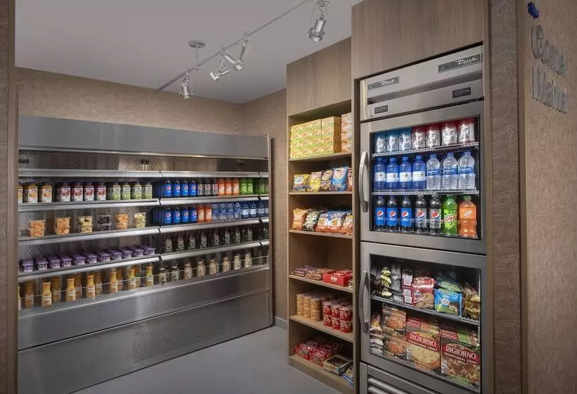 Hotelli Fairfield Inn & Suites By Marriott Miami Airport West/doral