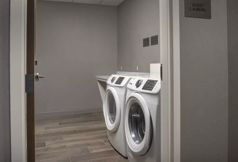 Hotelli Fairfield Inn & Suites By Marriott Miami Airport West/doral