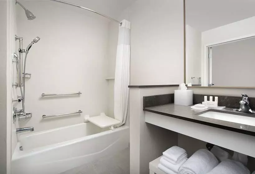 Hotelli Fairfield Inn & Suites By Marriott Miami Airport West/doral