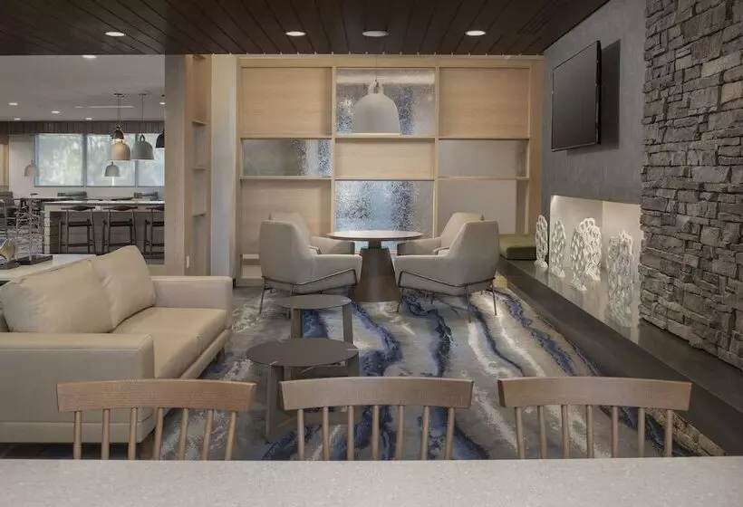 Hotelli Fairfield Inn & Suites By Marriott Miami Airport West/doral