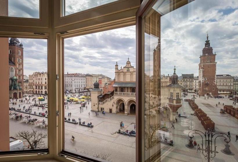 Отель Fragola Apartments Old Town