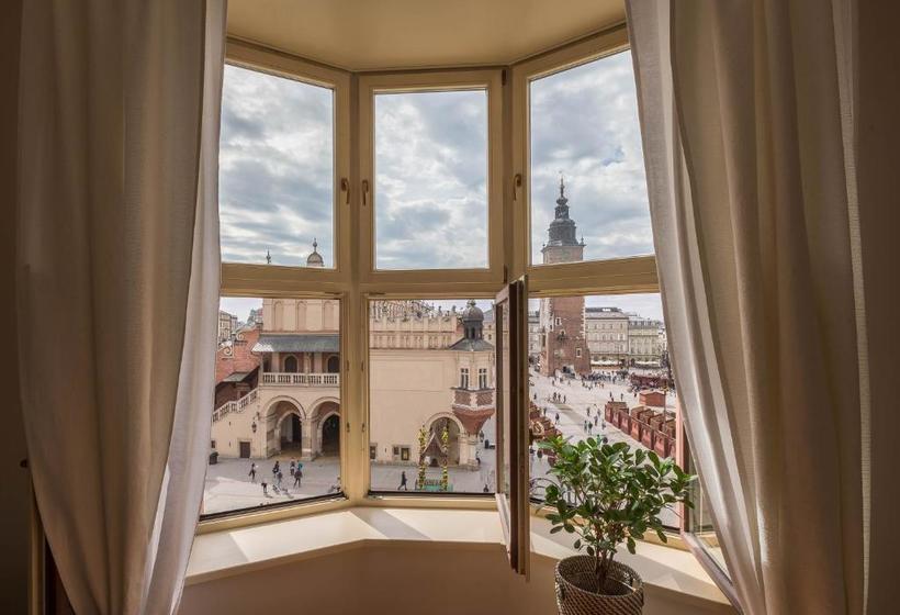 Отель Fragola Apartments Old Town