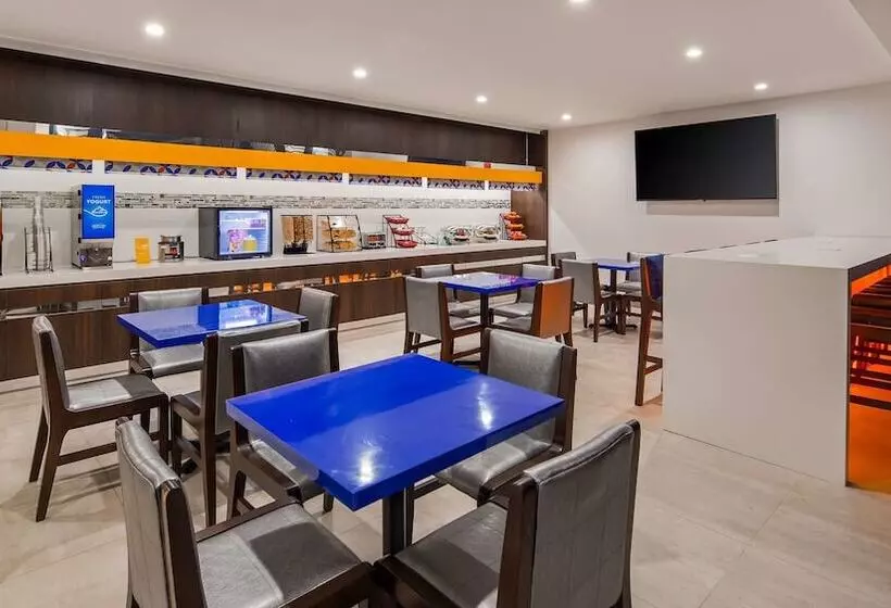 ホテル Glō Best Western Brooklyn Nyc