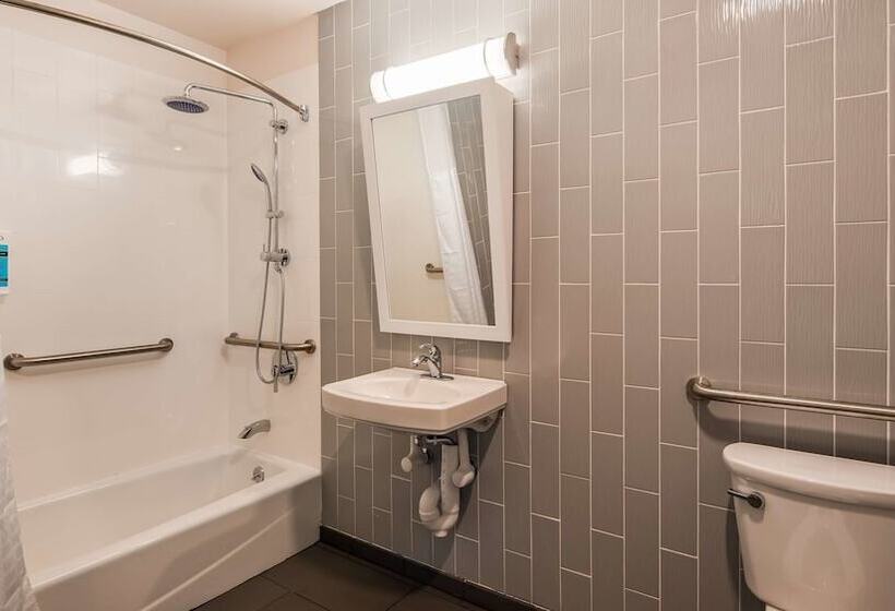 فندق Glō Best Western Brooklyn Nyc