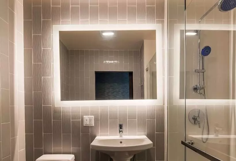 ホテル Glō Best Western Brooklyn Nyc