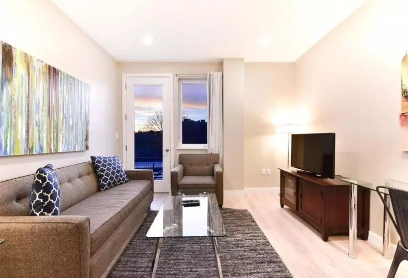 هتل Global Luxury Suites Longwood Medical