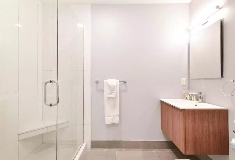 هتل Global Luxury Suites Longwood Medical