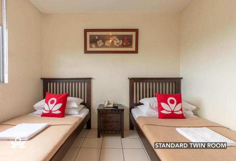 בית מלון כפרי Golden Panda Dormtel By Zen Rooms