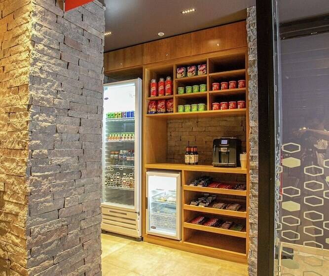 فندق Hampton By Hilton Bariloche