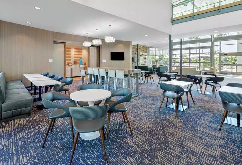 Hotelli  hampton Inn & Suites San Diego Airport Liberty Station