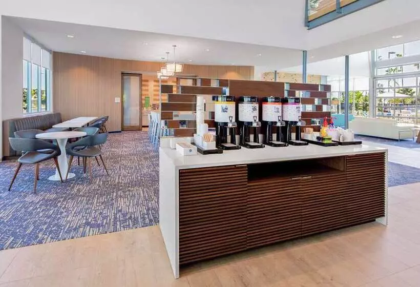 Hotelli  hampton Inn & Suites San Diego Airport Liberty Station