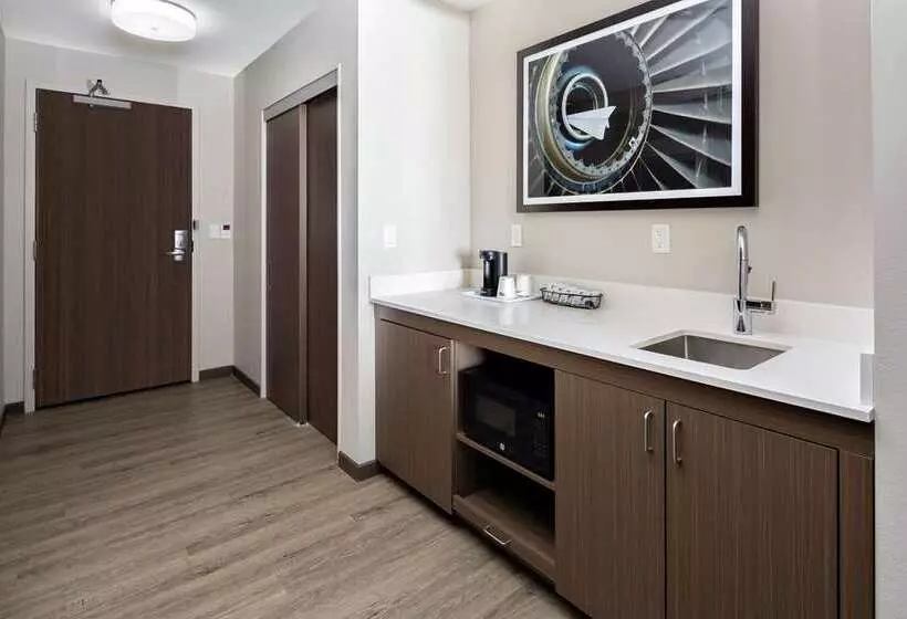 Hotelli  hampton Inn & Suites San Diego Airport Liberty Station