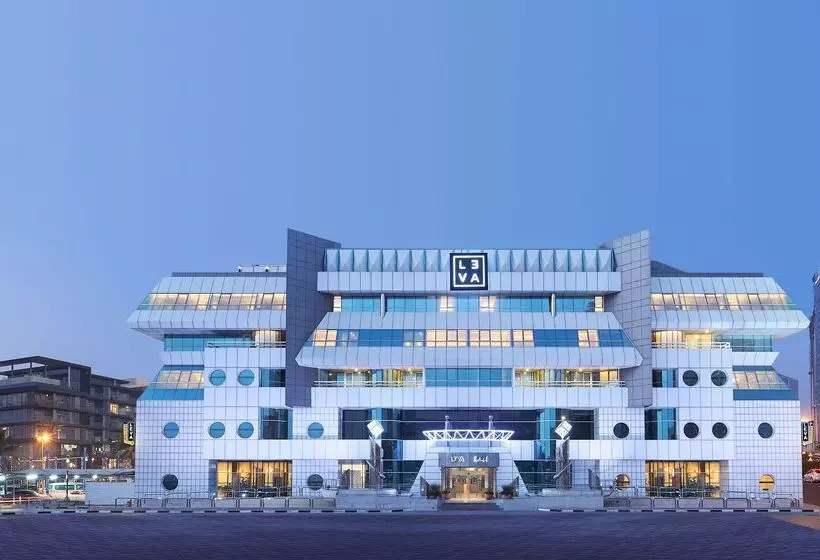 Leva Hotel And Suites, Opposite Downtown