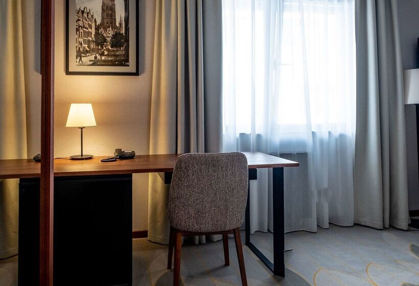 Radisson Hotel & Suites, Gdansk, Wyspa Spichrzów