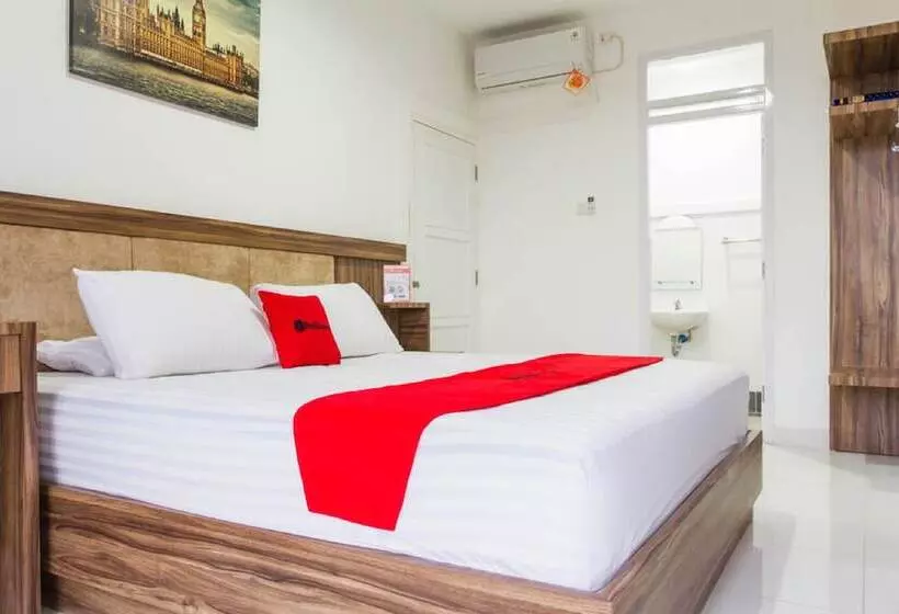 ホテル Reddoorz Plus Near Sukajadi 2