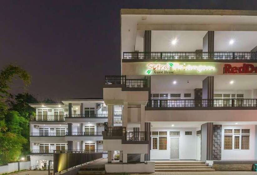 בית מלון כפרי Reddoorz Plus Near Sukajadi 2