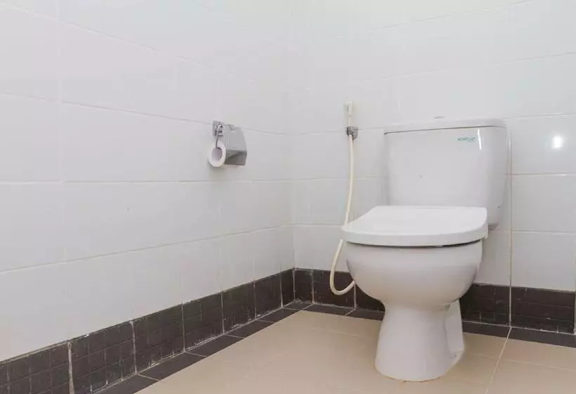 ホテル Reddoorz Plus Near Sukajadi 2