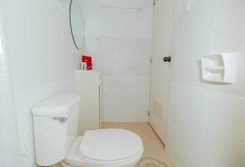 בית מלון כפרי Reddoorz Plus @ Ruby Las Pinas Weekly Stay