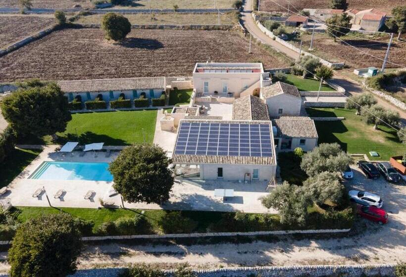 호텔 Stacci Rural Resort